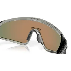 Lunettes de soleil Oakley Latch Panel Grey Ink Prizm Ruby
