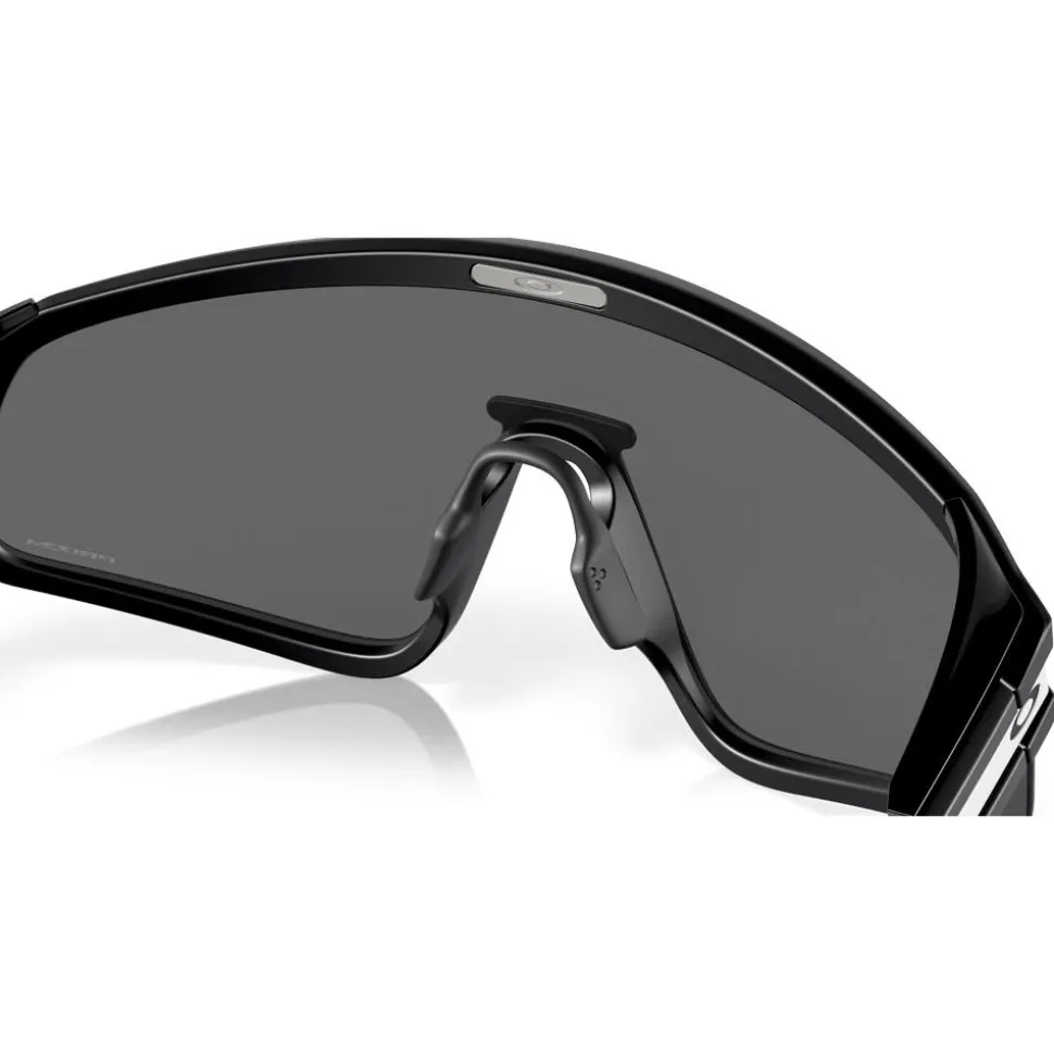 Lunettes de soleil Oakley Latch Panel Matte Black Prizm Black