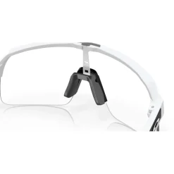 Lunettes de soleil Oakley Sutro Lite Matte White Clear to Black Iridium Photochromic