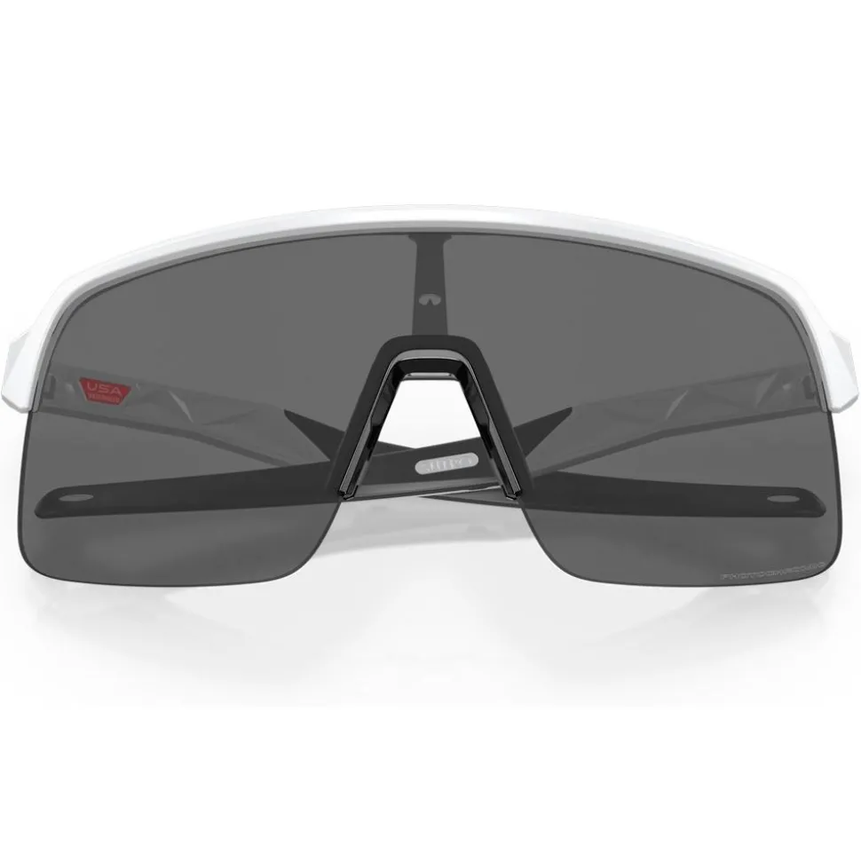 Lunettes de soleil Oakley Sutro Lite Matte White Clear to Black Iridium Photochromic